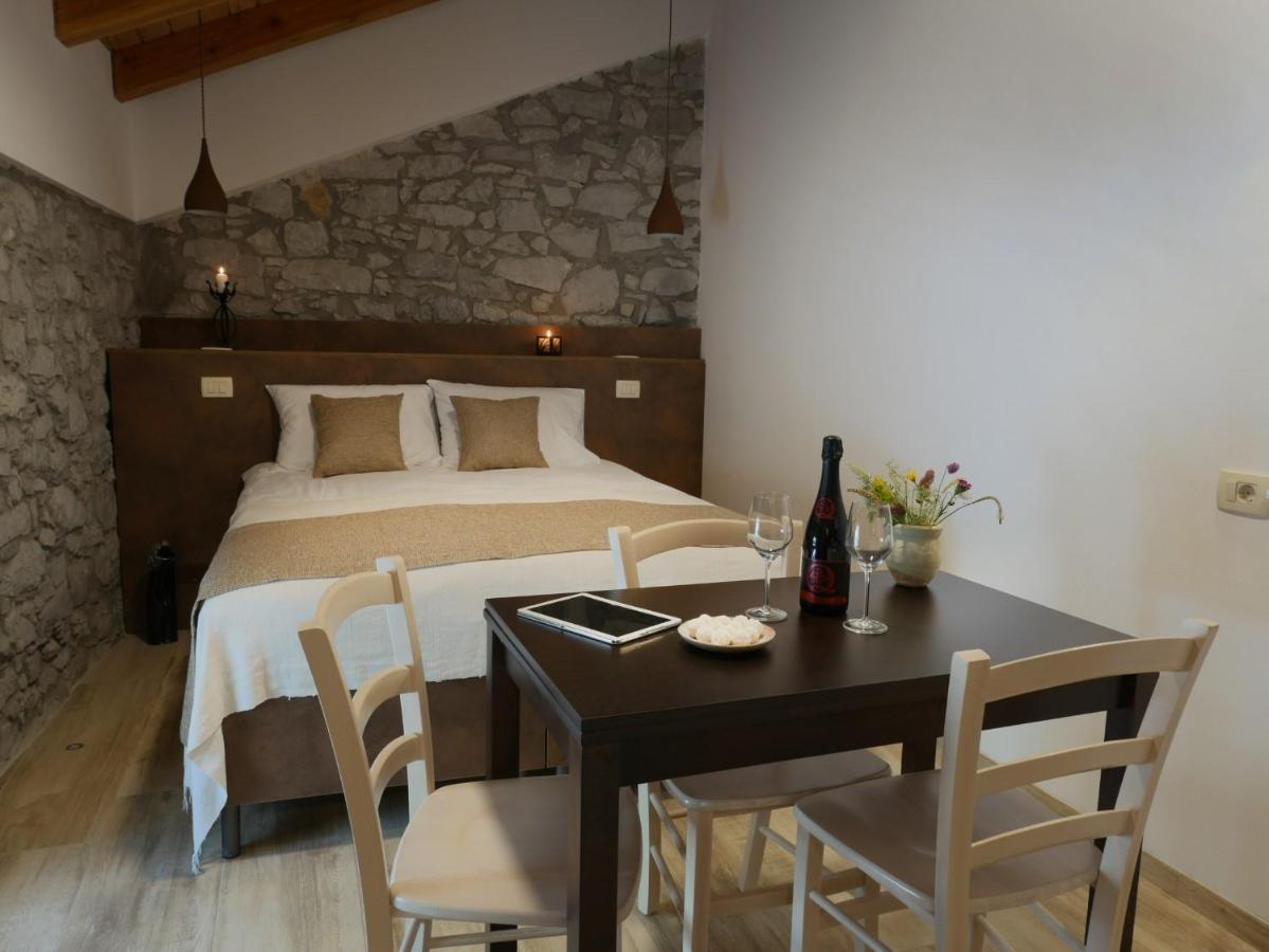Apartmaji In Sobe Odlicna Hisa Stanjel Ngoại thất bức ảnh