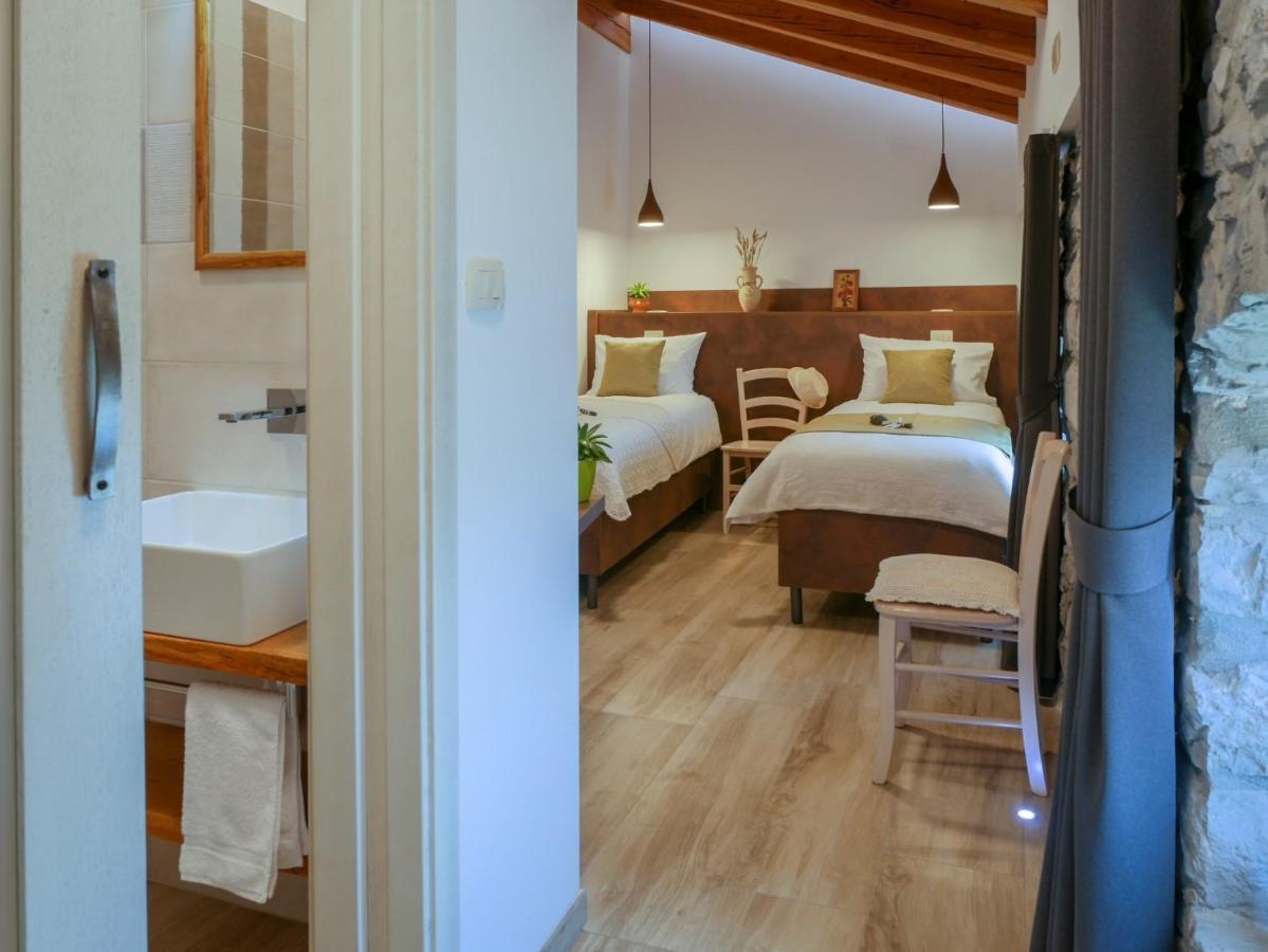 Apartmaji In Sobe Odlicna Hisa Stanjel Ngoại thất bức ảnh