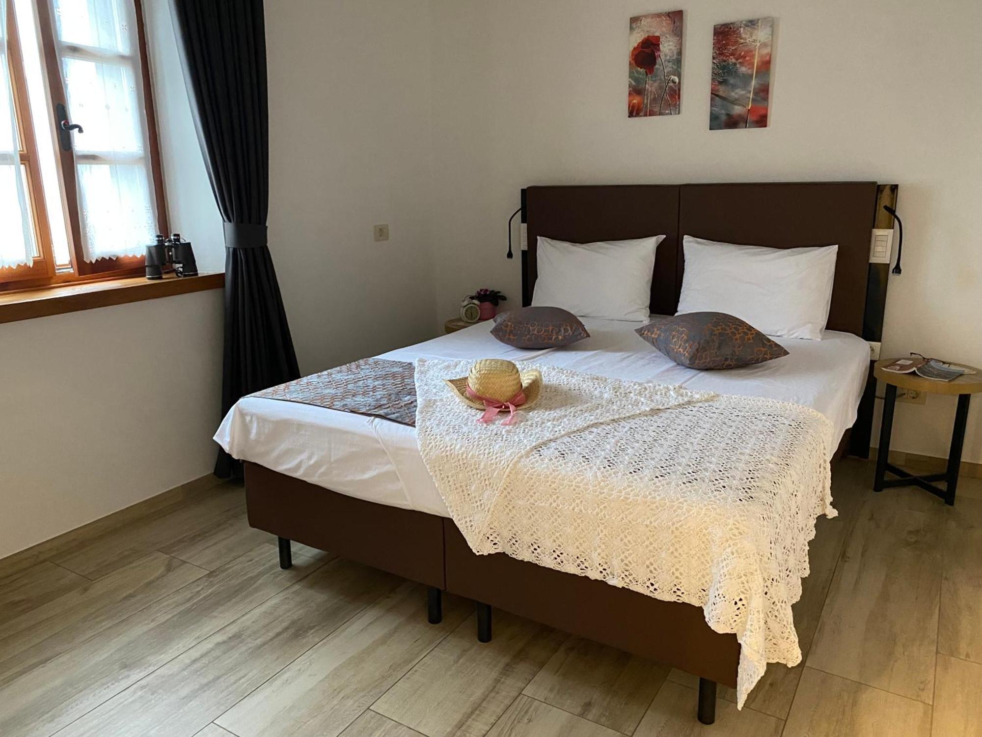 Apartmaji In Sobe Odlicna Hisa Stanjel Ngoại thất bức ảnh